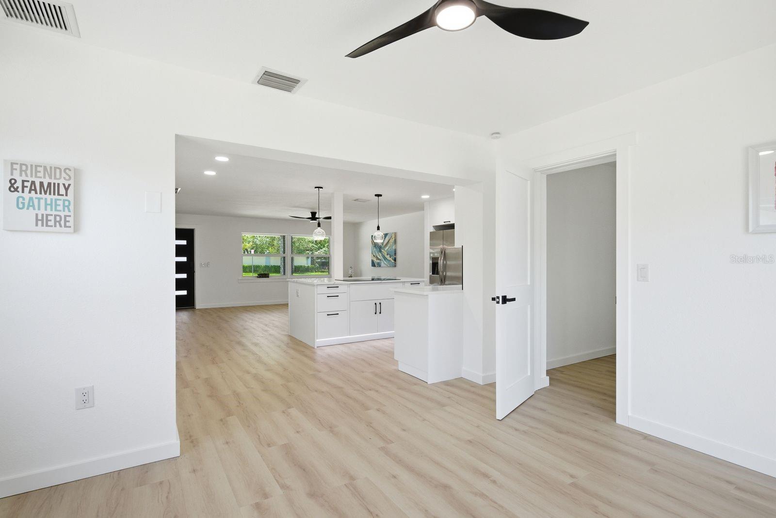FAIRWAY MANOR - Residential