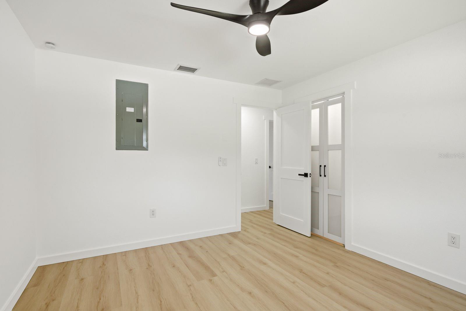 FAIRWAY MANOR - Residential