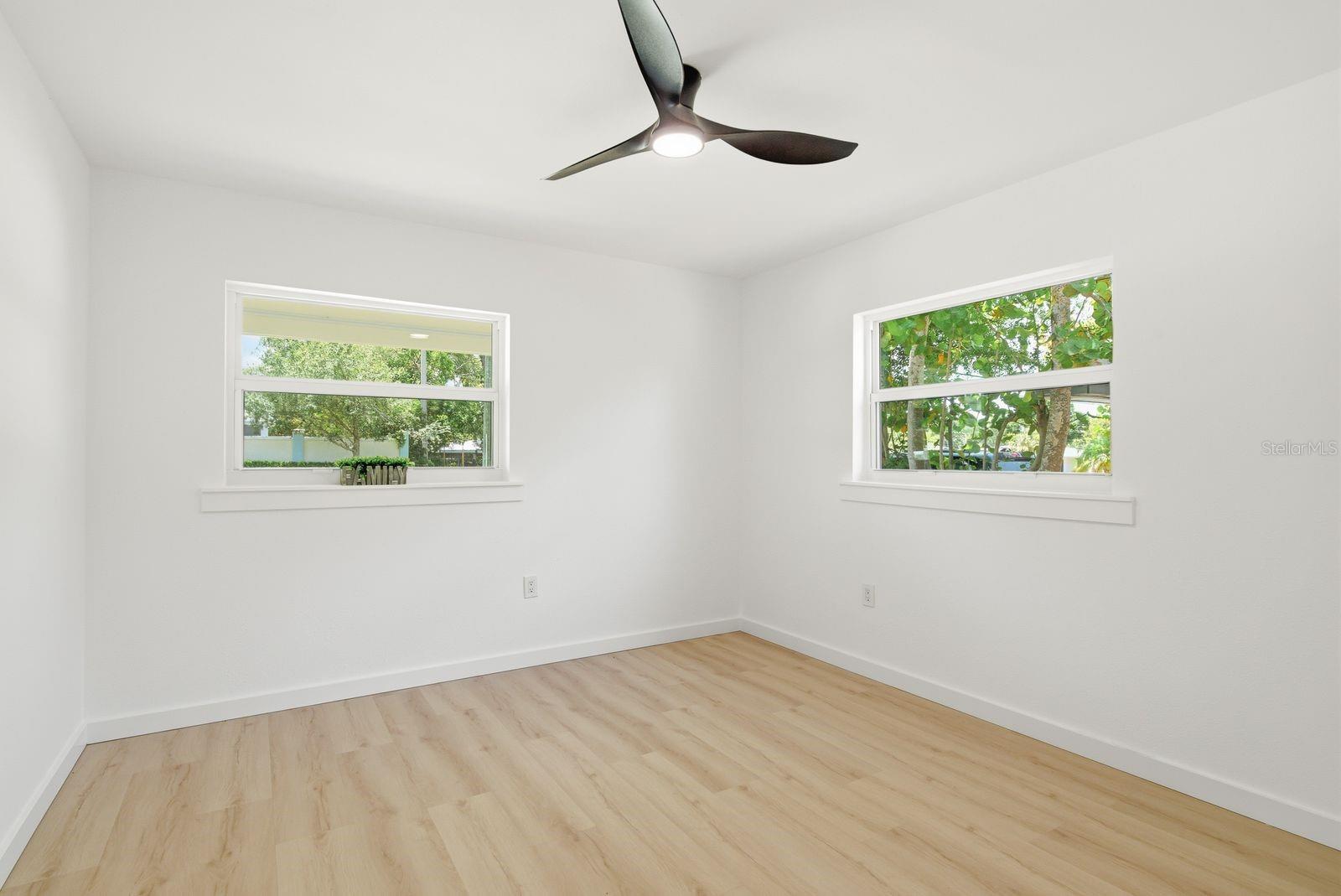 FAIRWAY MANOR - Residential