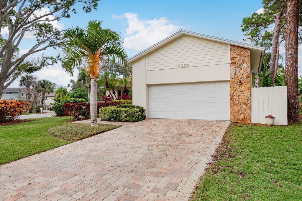 Photo of 14359 82nd Terrace, Seminole, FL 33776 (MLS # TB8454799)