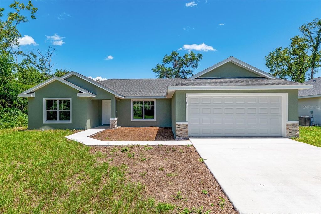 Photo of 10138 SW 130th Court, Dunnellon, FL 34432 (MLS # OM704878)
