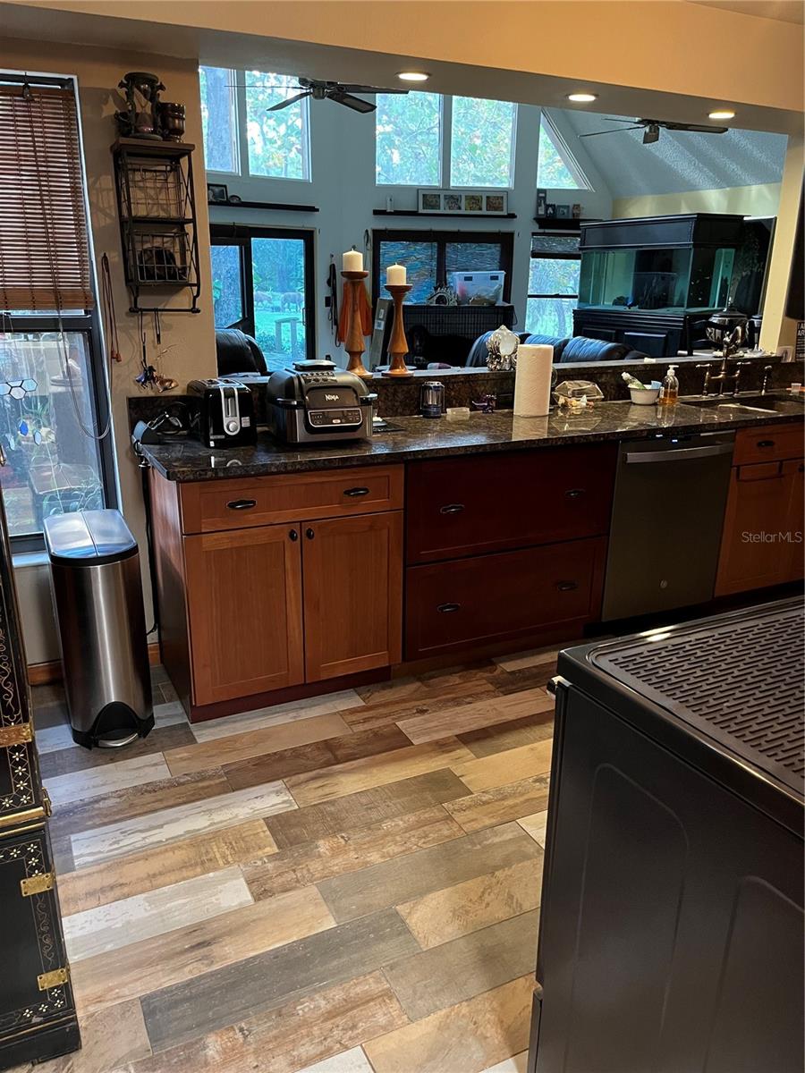 ACREAGE - Residential