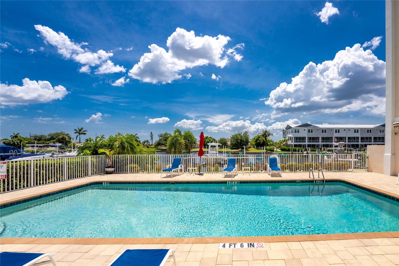 CAPTAINS LANDING - Residential