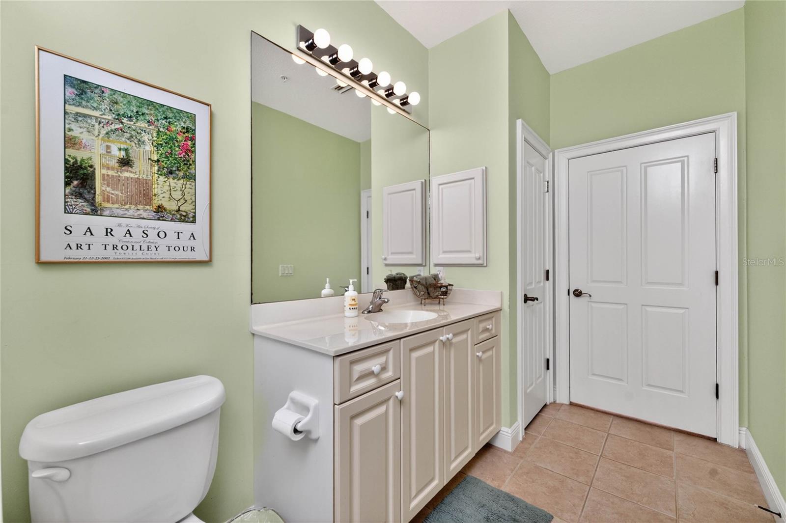 CAPTAINS LANDING - Residential