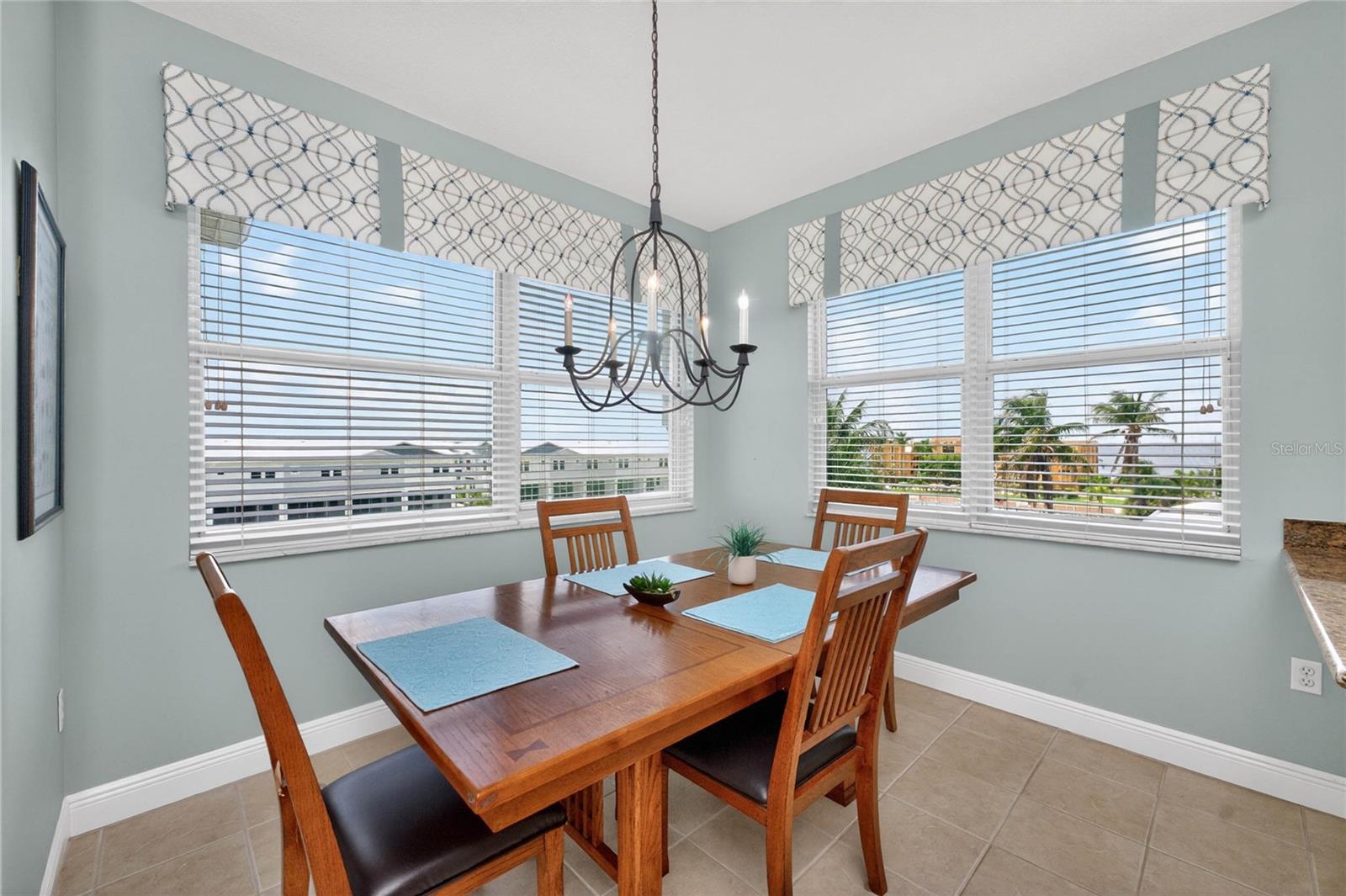 CAPTAINS LANDING - Residential