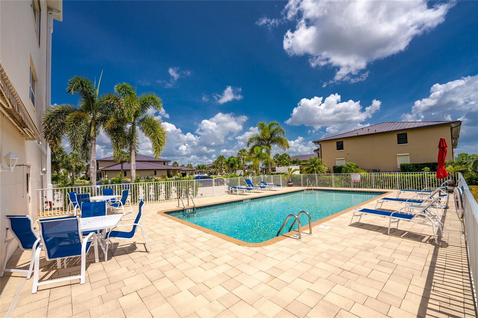 CAPTAINS LANDING - Residential