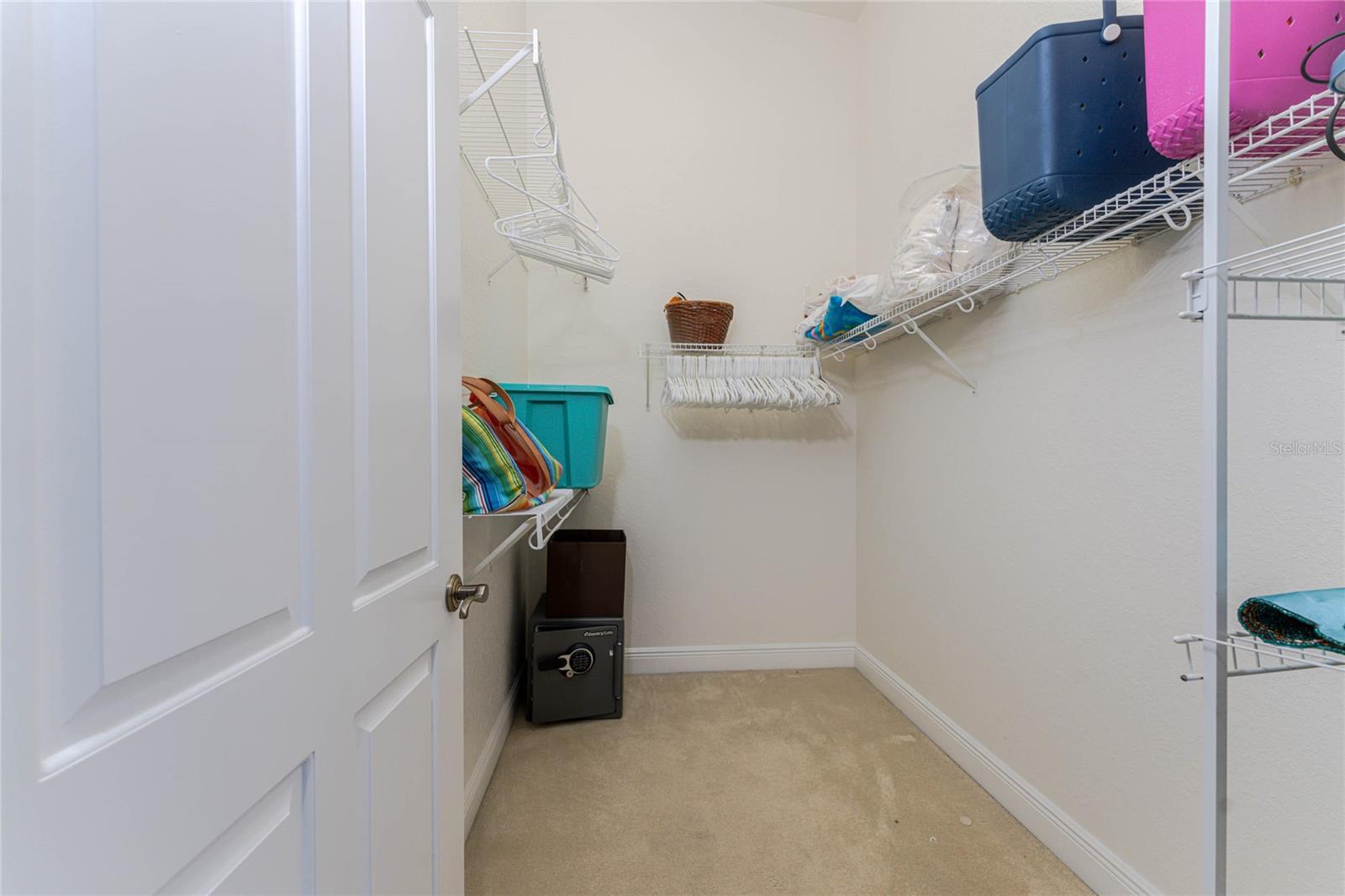 CAPTAINS LANDING - Residential
