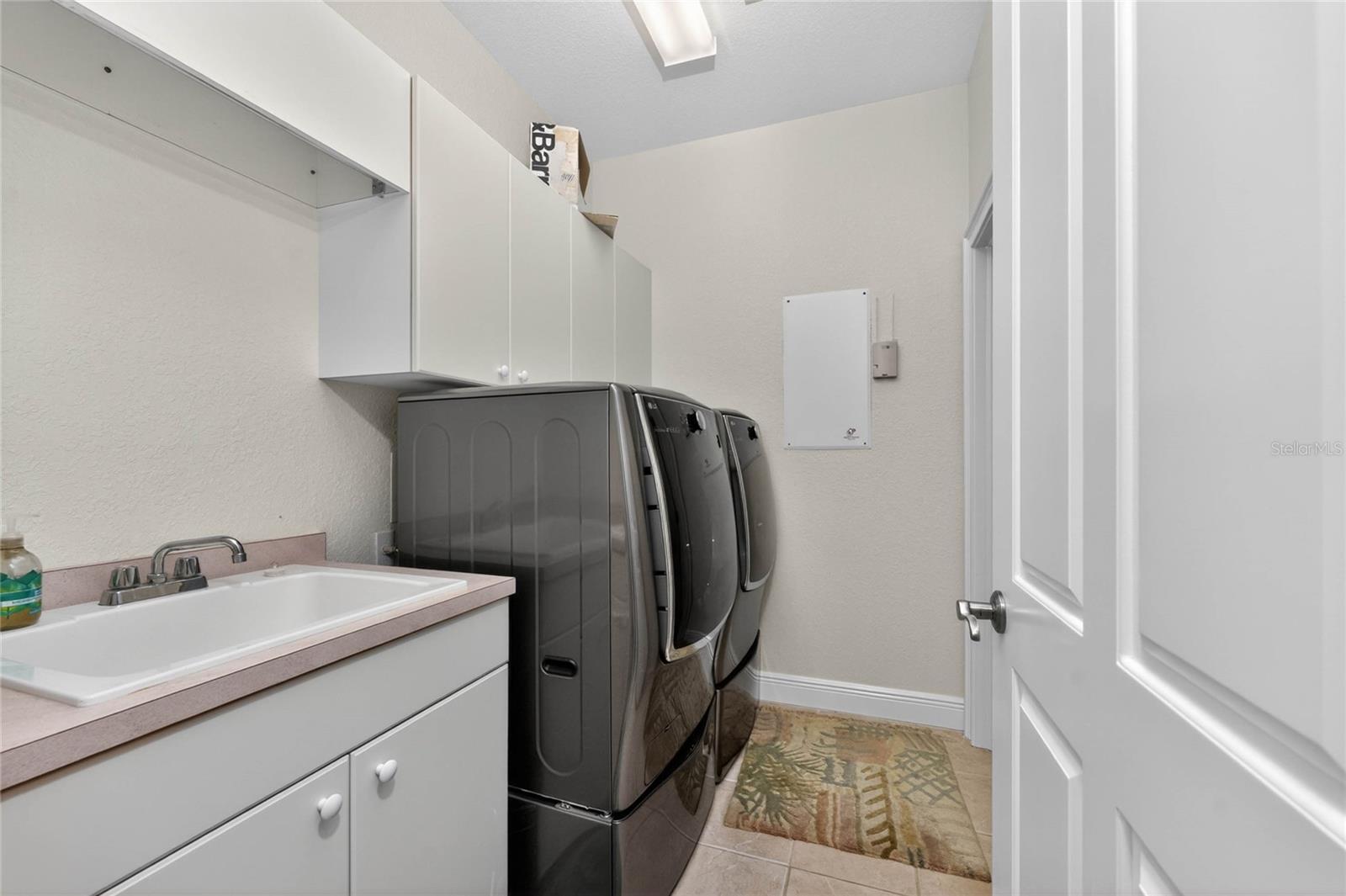 CAPTAINS LANDING - Residential