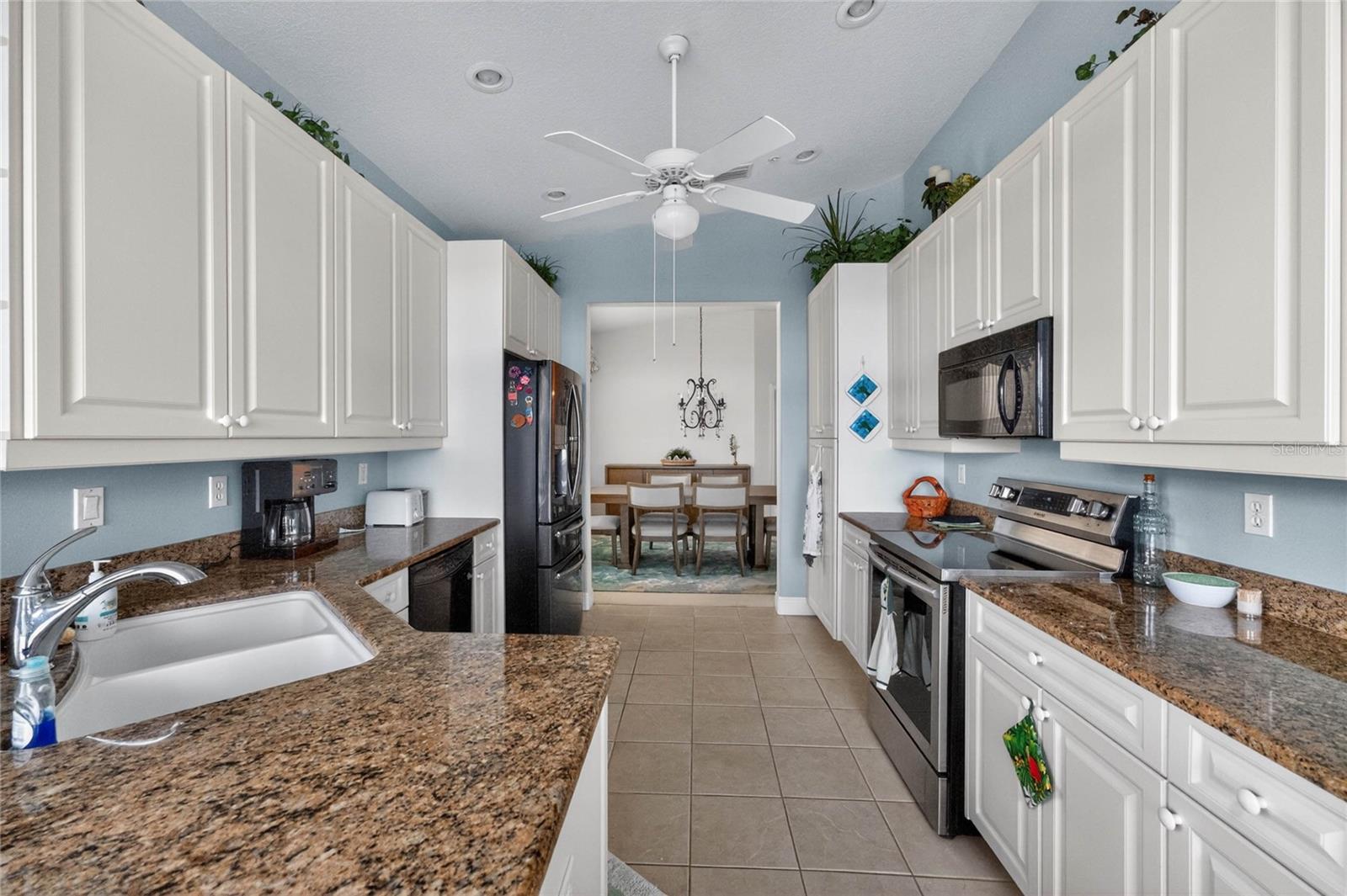 CAPTAINS LANDING - Residential