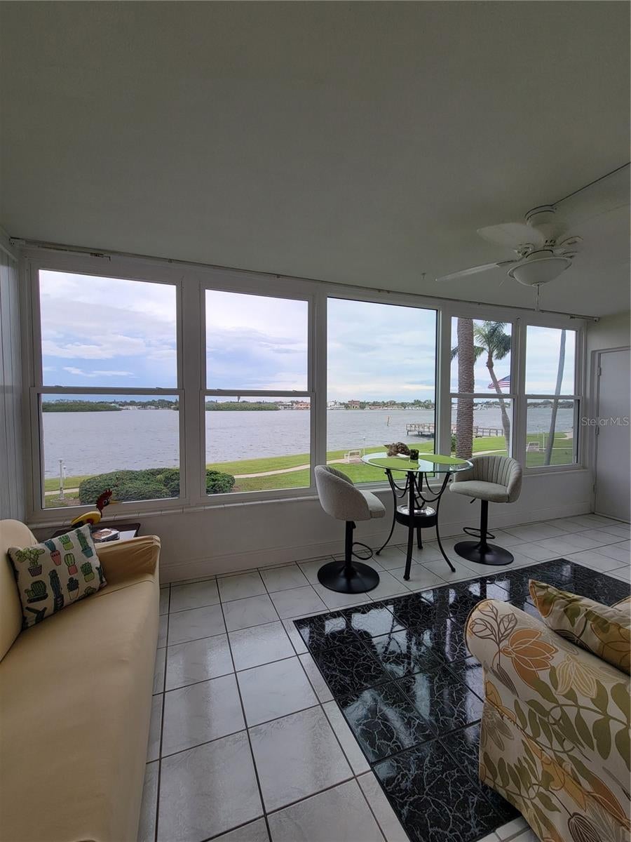 1847 SHORE DRIVE S 204