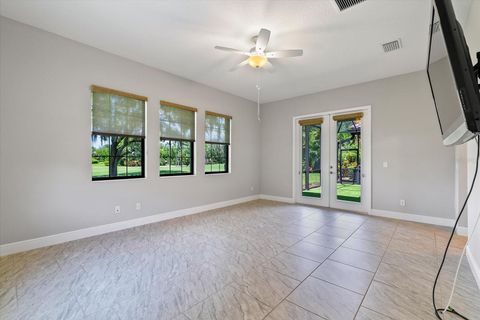 A home in PALM HARBOR