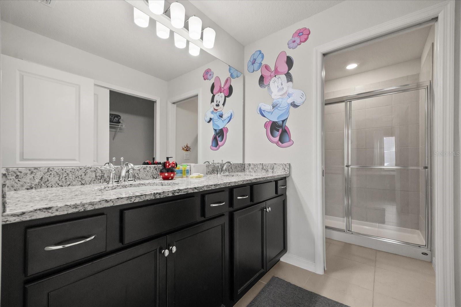 WINDSOR ISLAND RESIDENCE PH 3 - Residential