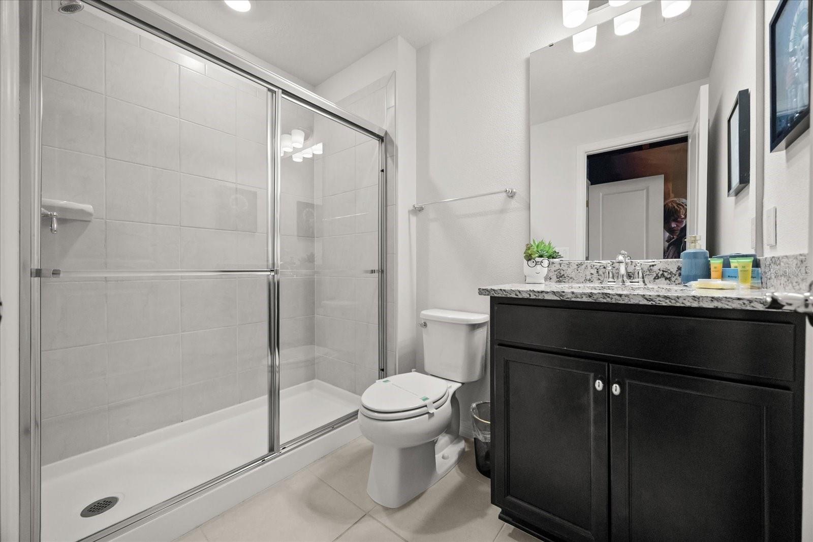 WINDSOR ISLAND RESIDENCE PH 3 - Residential