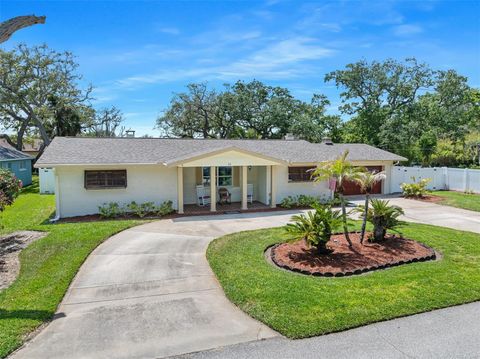 Photo of 54 Seton Trail, Ormond Beach, FL 32176 (MLS # FC318354)