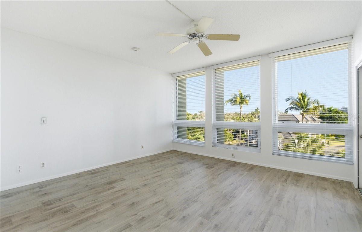 BEACHPLACE III - Residential