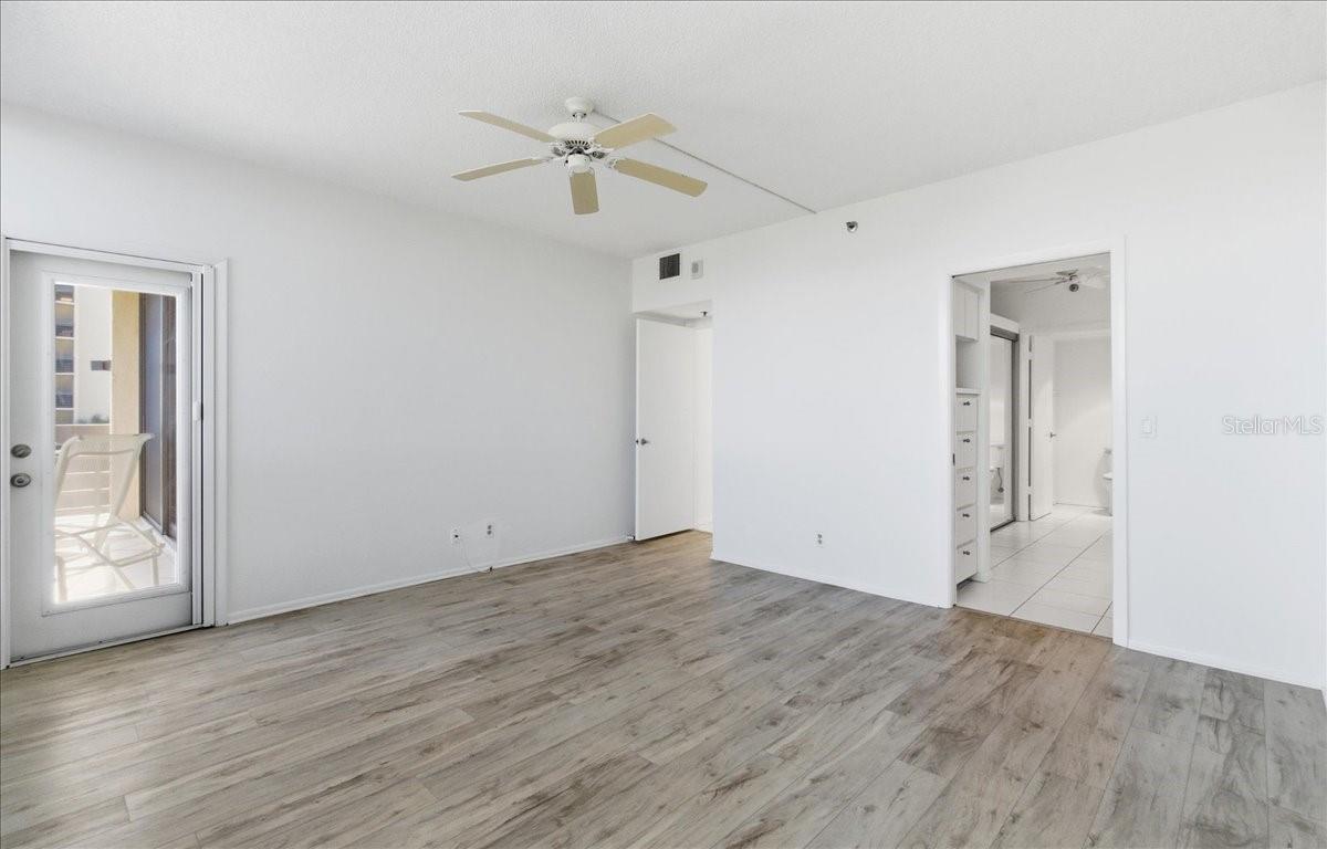 BEACHPLACE III - Residential