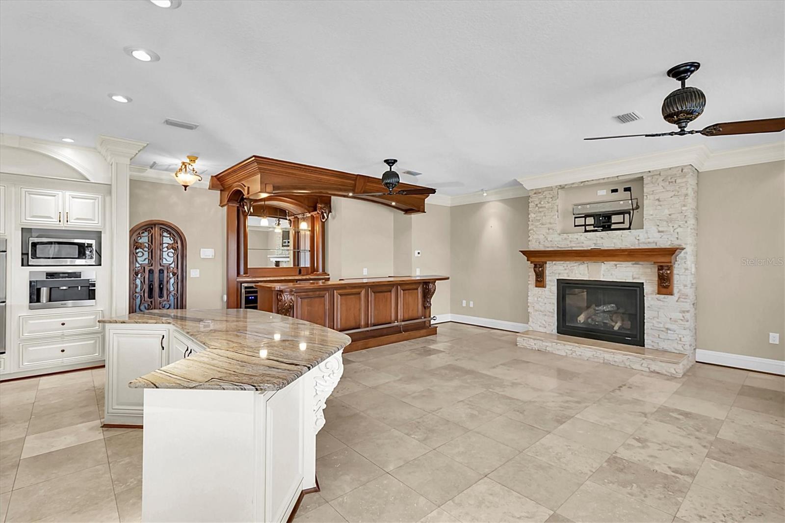 LAKE IN THE WOODS PH I - Residential