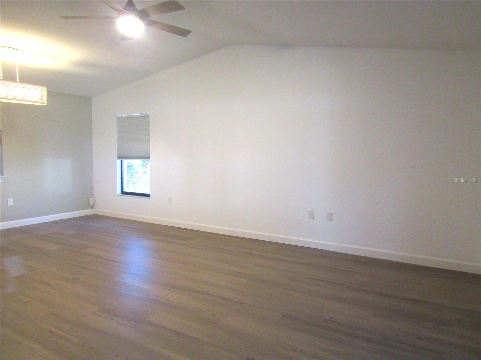 VILLAGE OAKS SEC B - Residential