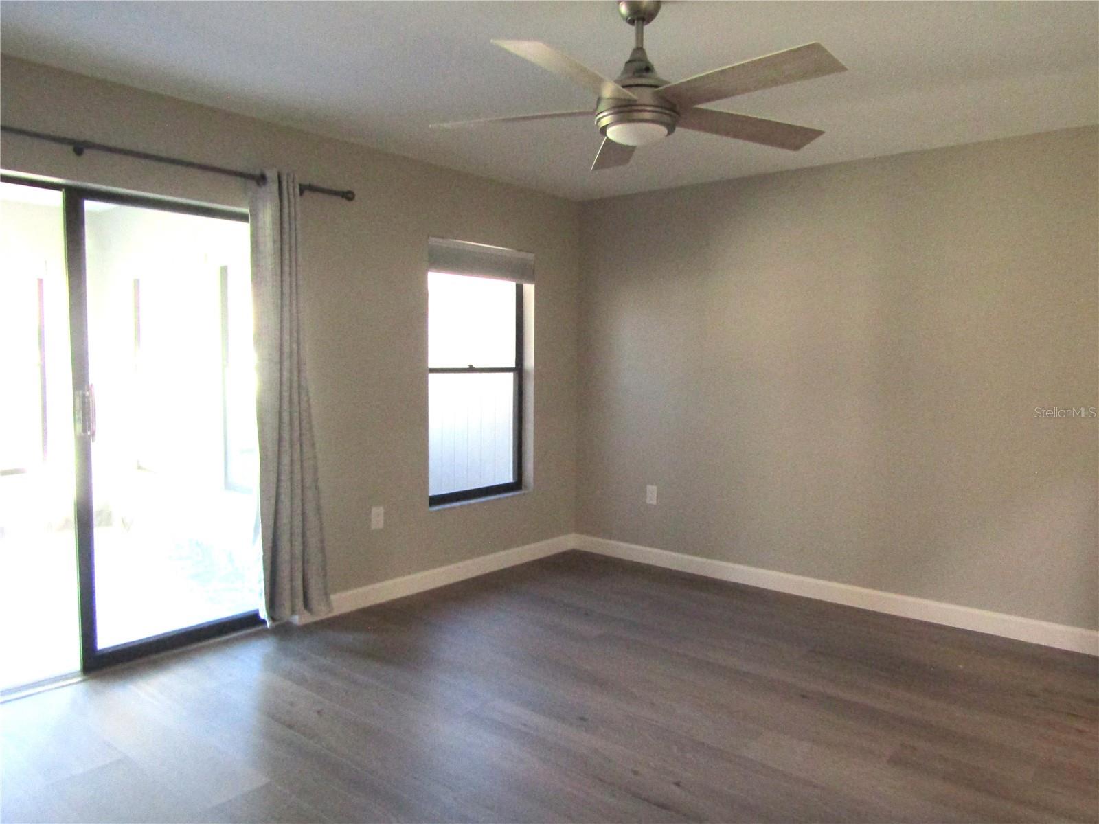 VILLAGE OAKS SEC B - Residential