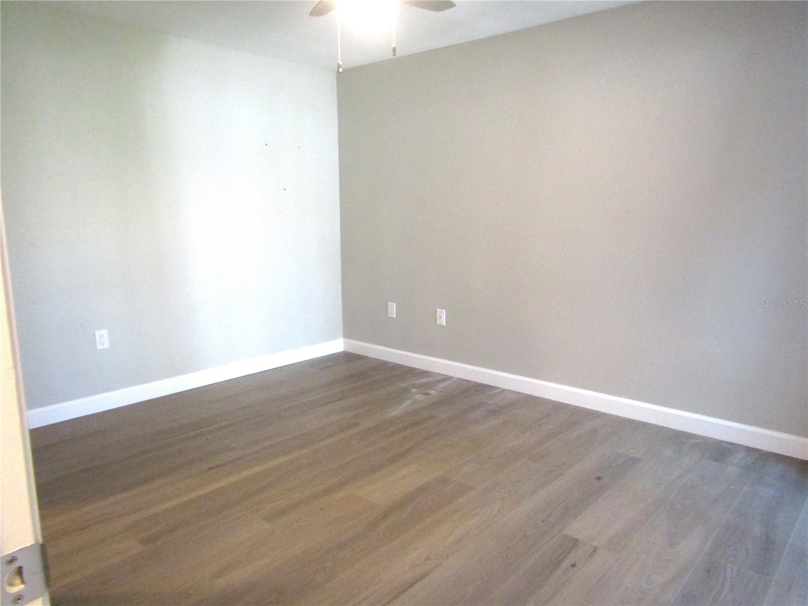 VILLAGE OAKS SEC B - Residential