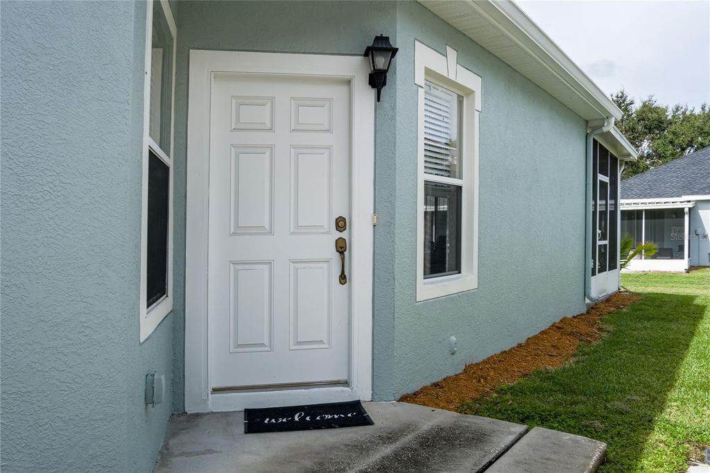 Photo of 6936 Surrey Oak Drive, Apollo Beach, FL 33572 (MLS # A4663605)