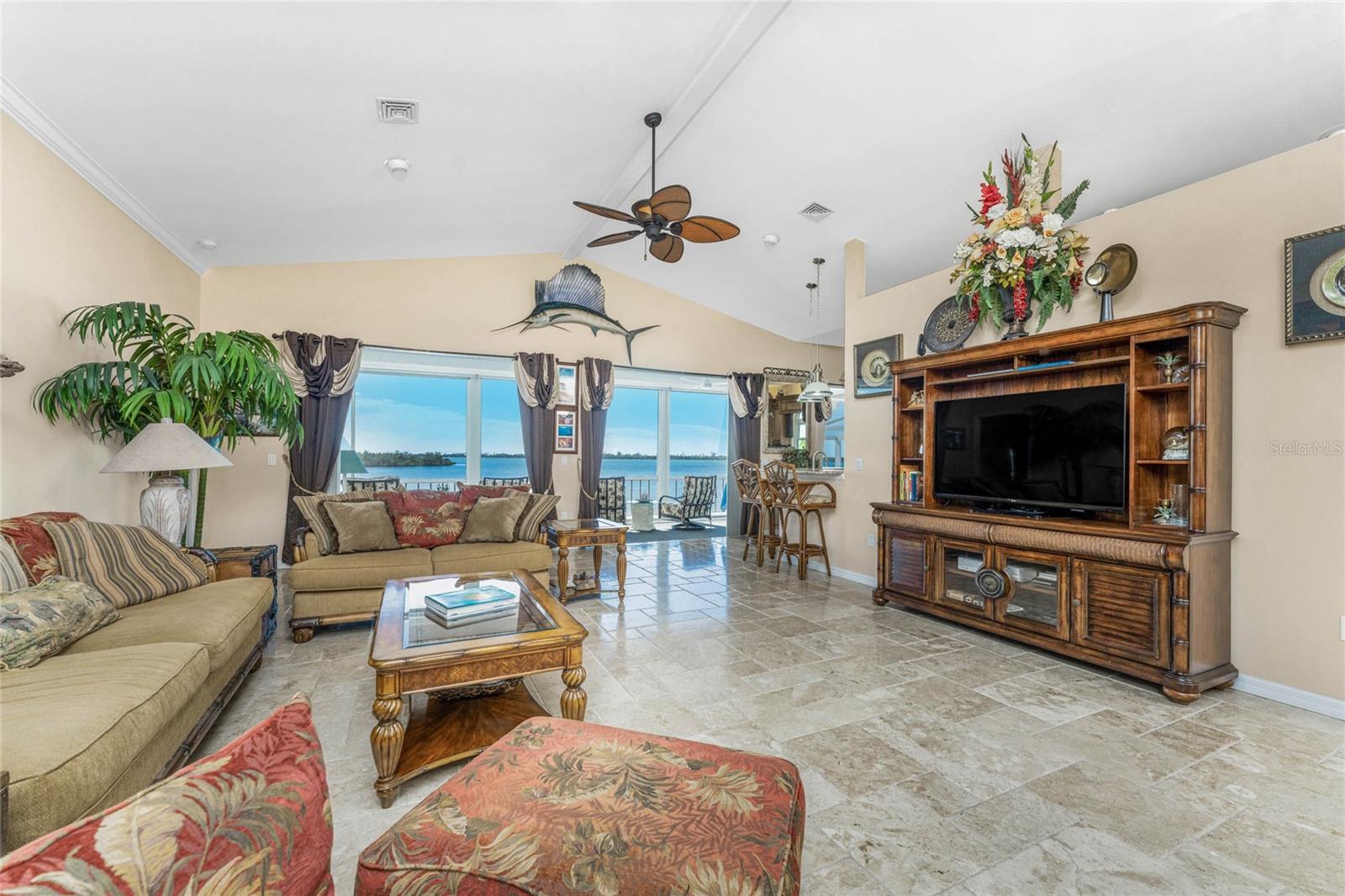 PINE COVE - Residential