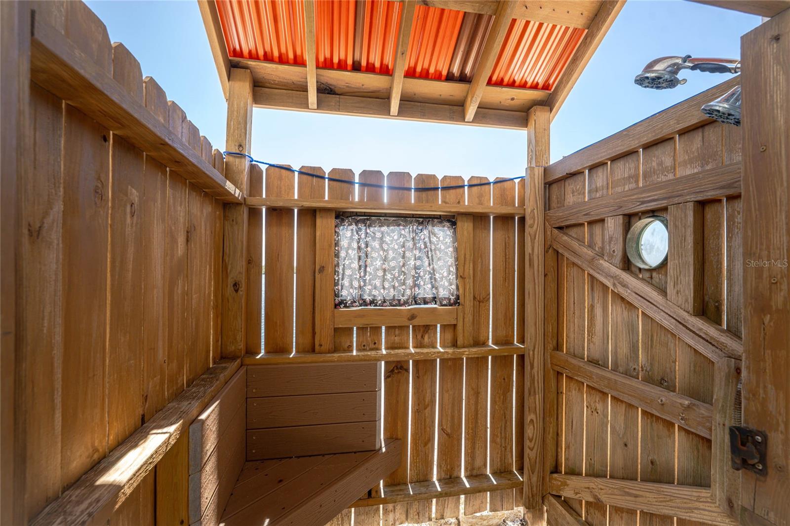 PINE COVE - Residential