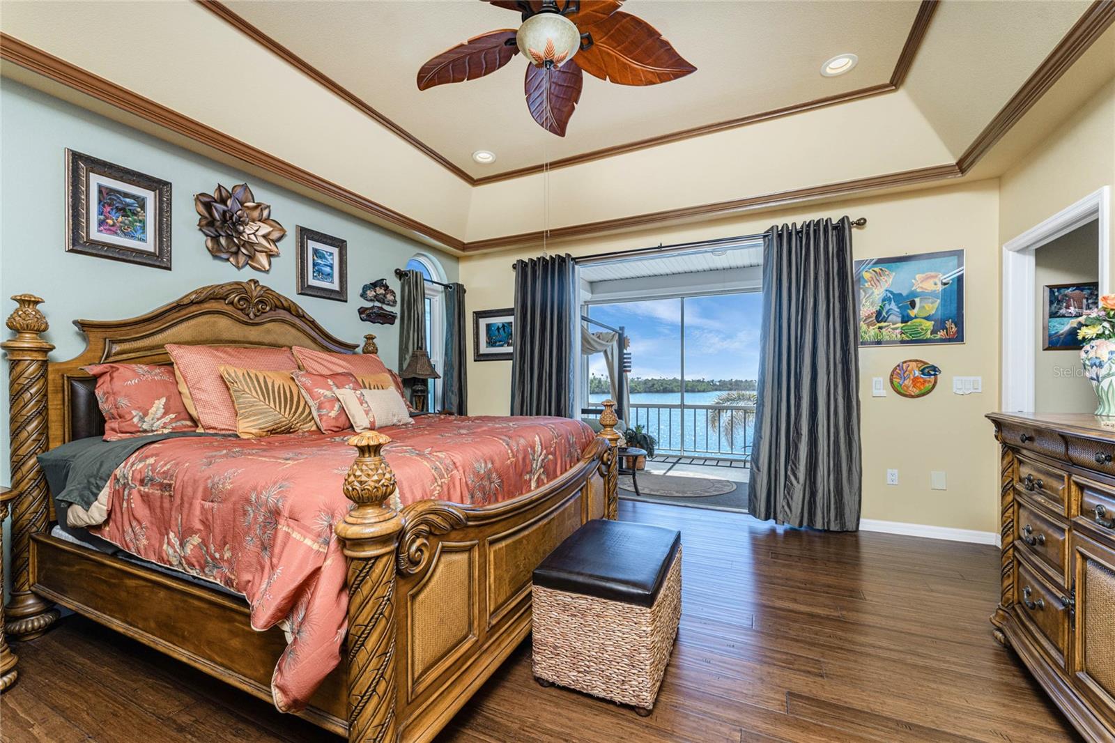 PINE COVE - Residential