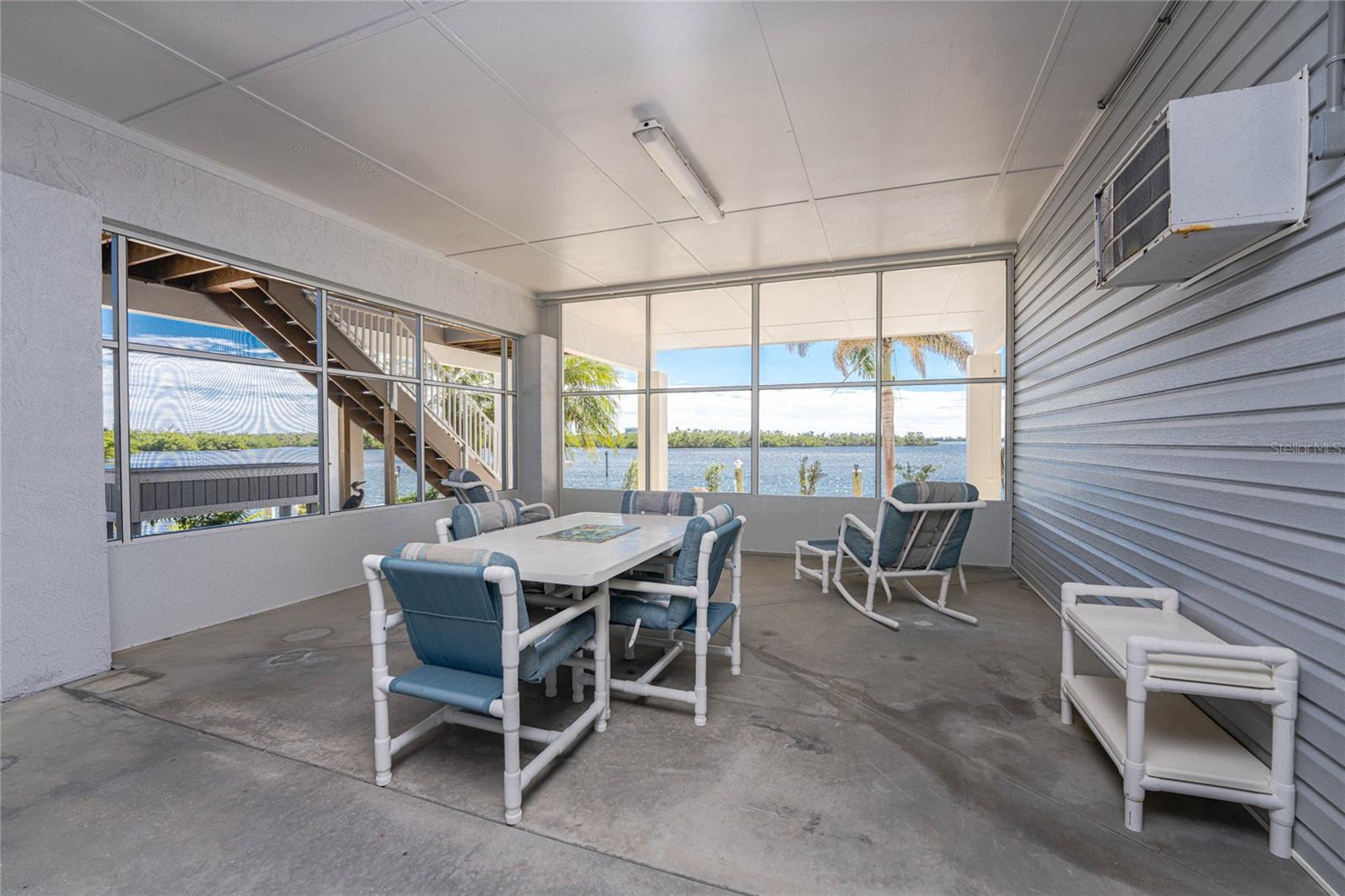 PINE COVE - Residential