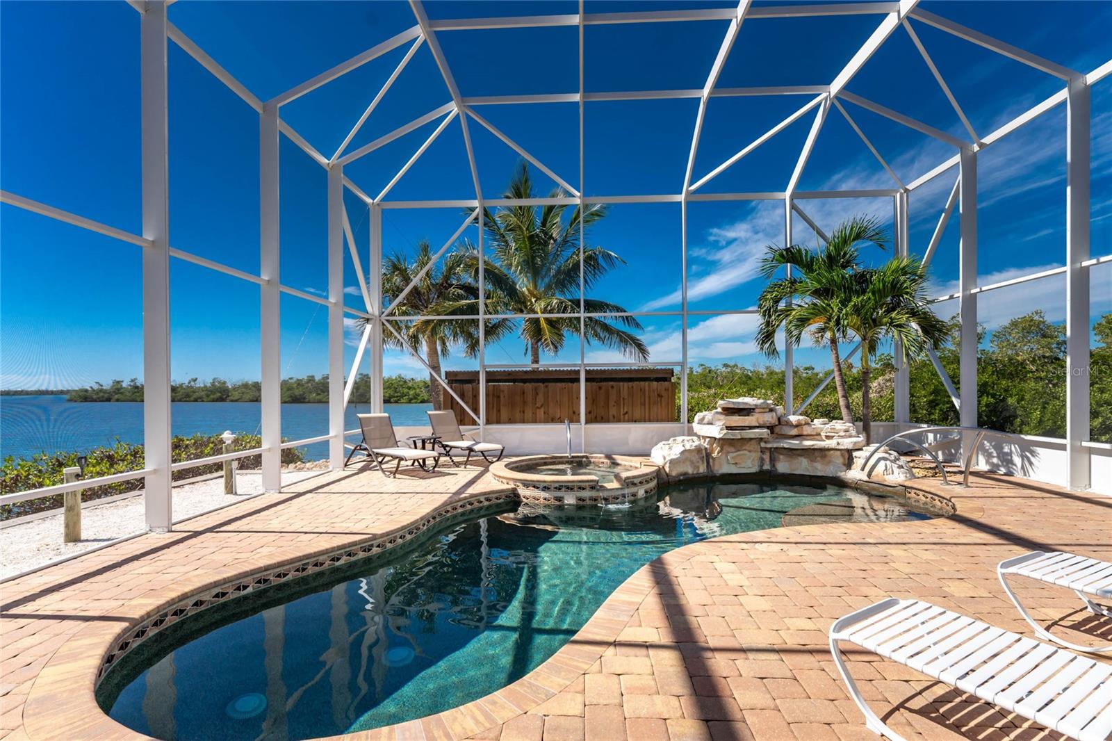 PINE COVE - Residential