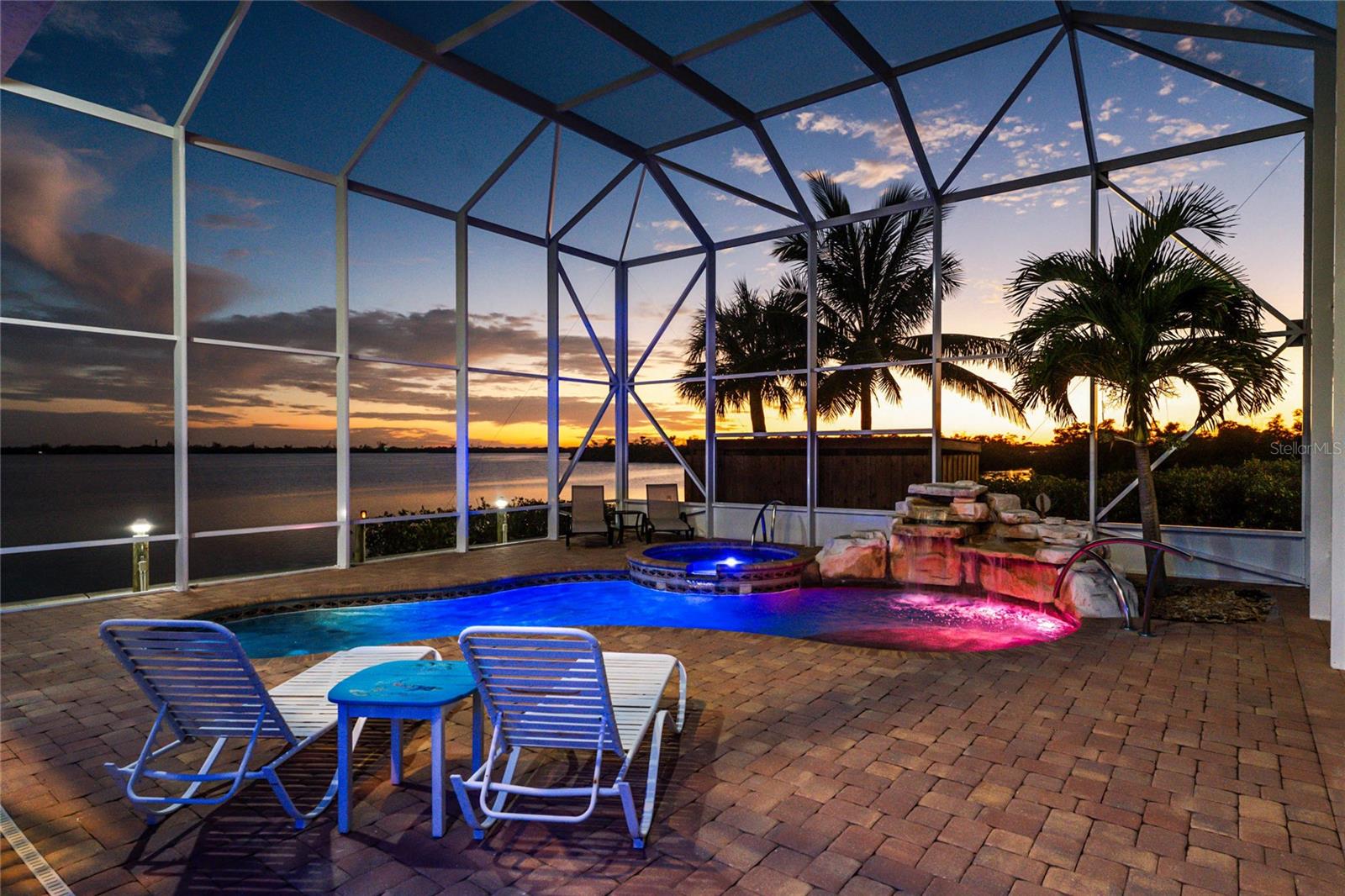 PINE COVE - Residential