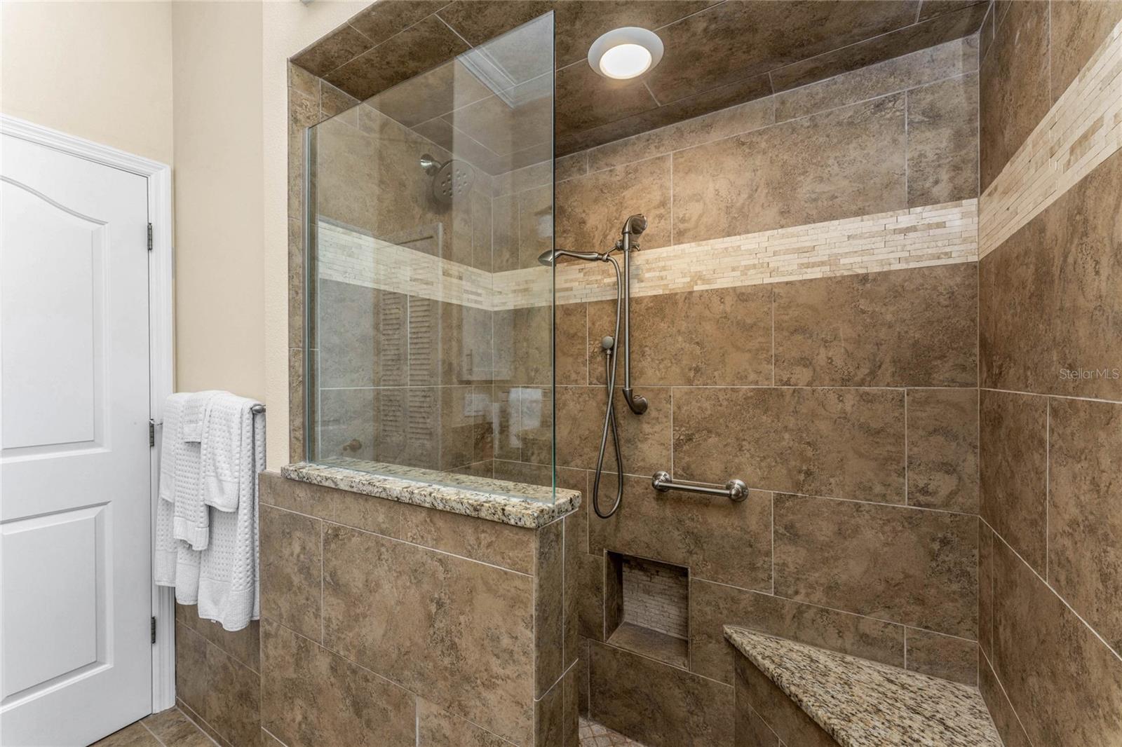 PINE COVE - Residential