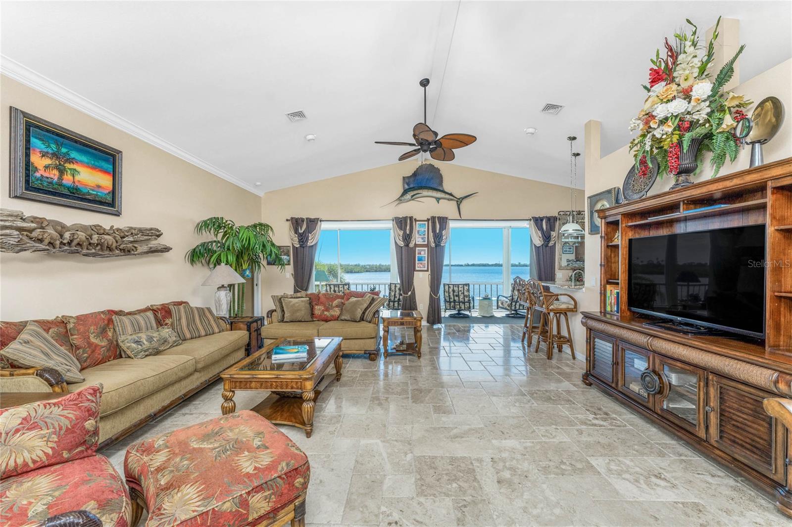 PINE COVE - Residential