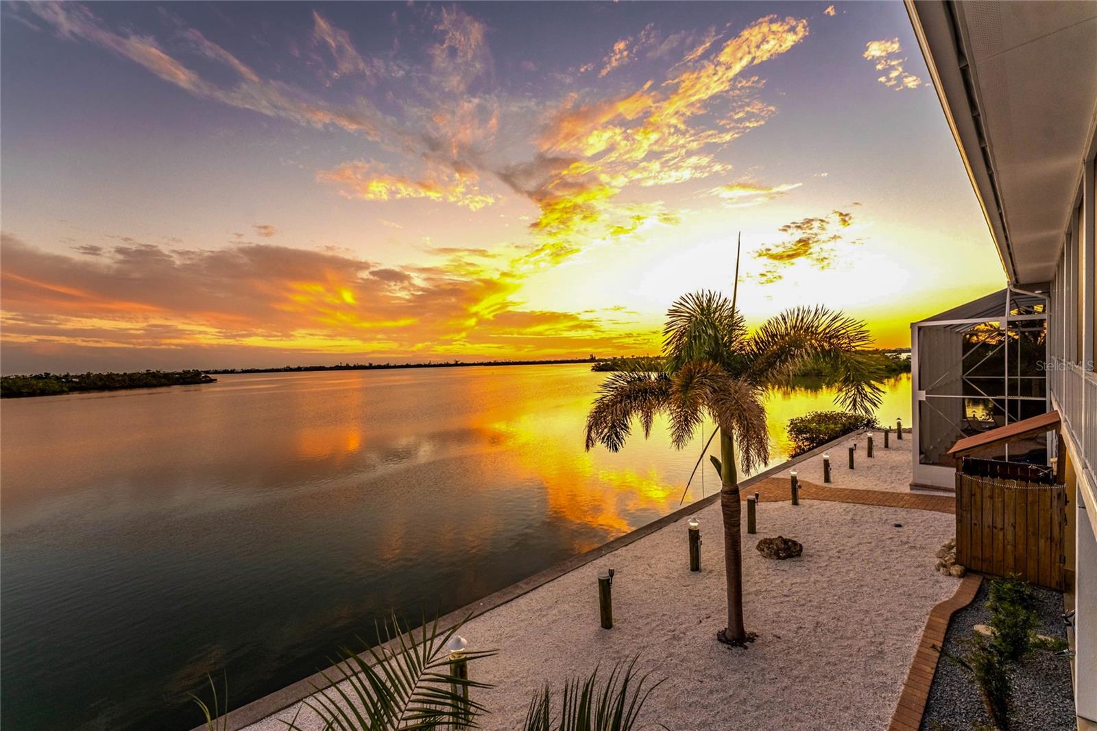 PINE COVE - Residential