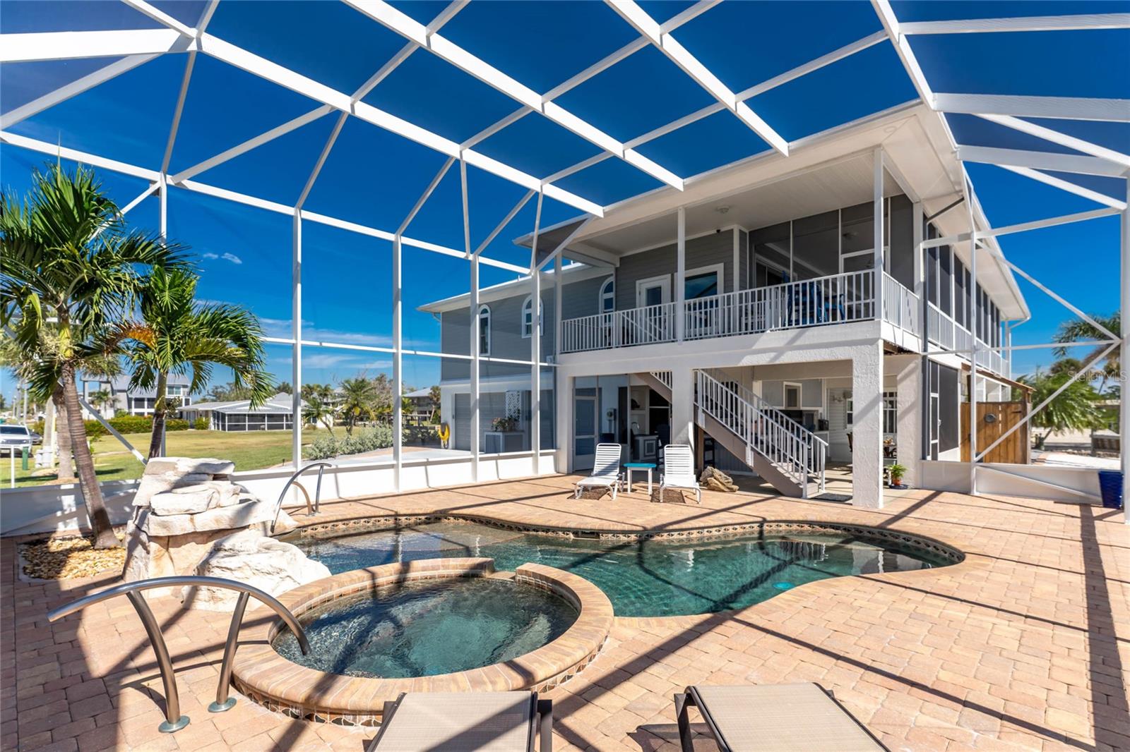 PINE COVE - Residential