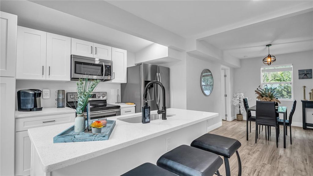 Photo of 121 Pennsylvania Avenue, Palm Harbor, FL 34683 (MLS # TB8491818)