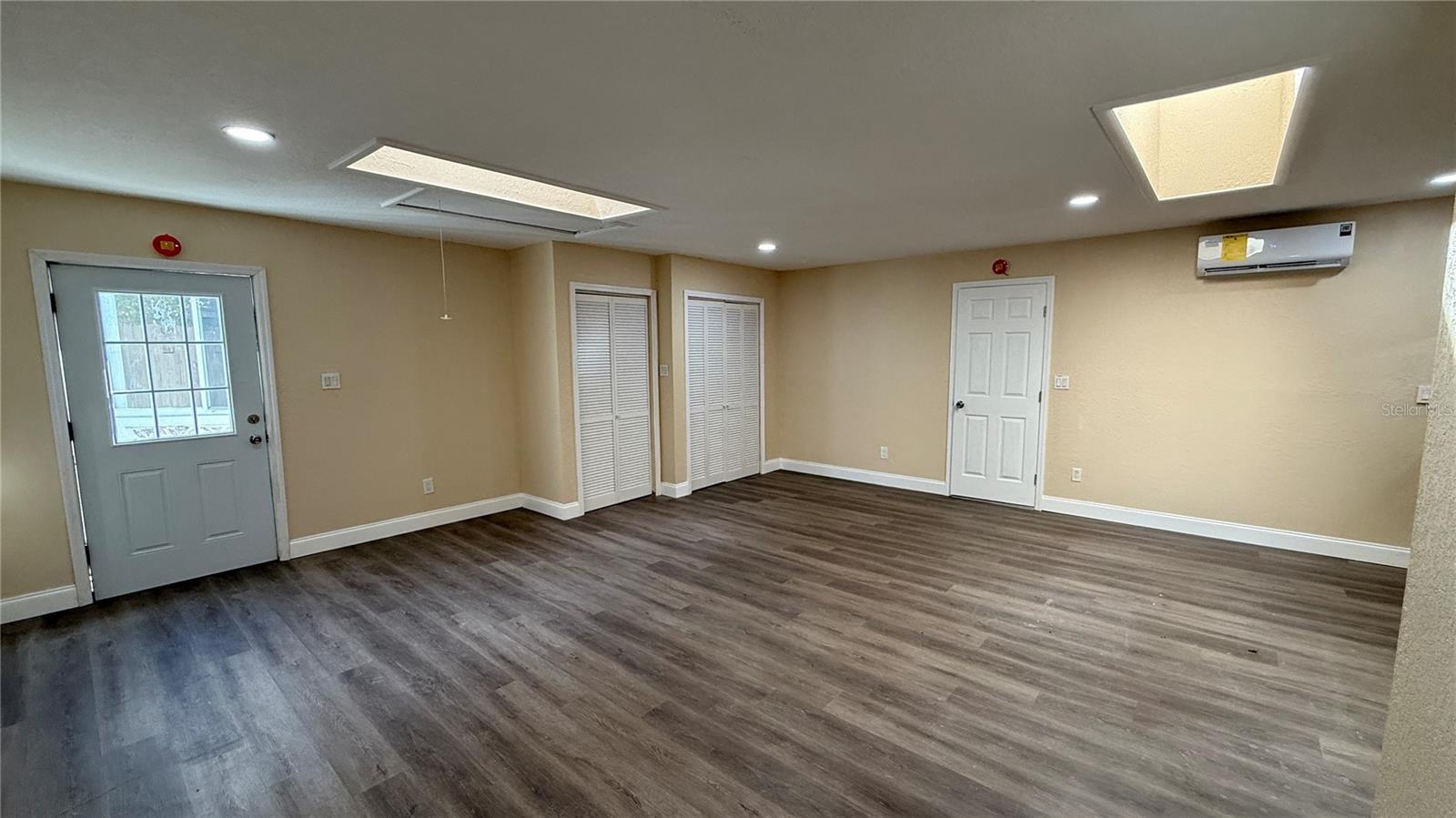 BEL MAR REV UNIT 6 - Residential Lease