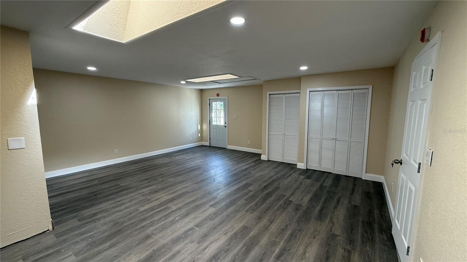 BEL MAR REV UNIT 6 - Residential Lease