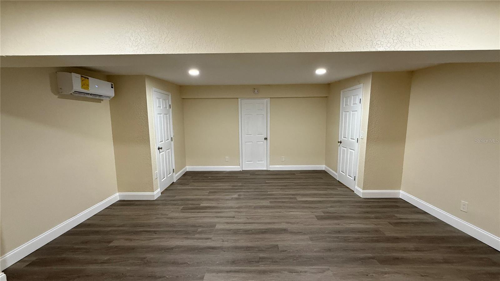 BEL MAR REV UNIT 6 - Residential Lease