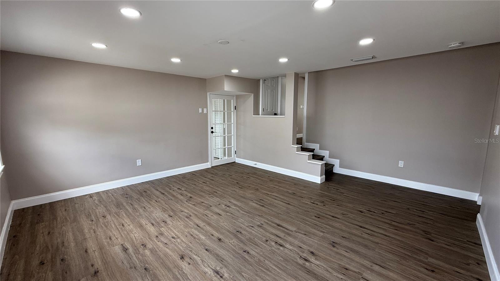 BEL MAR REV UNIT 6 - Residential Lease