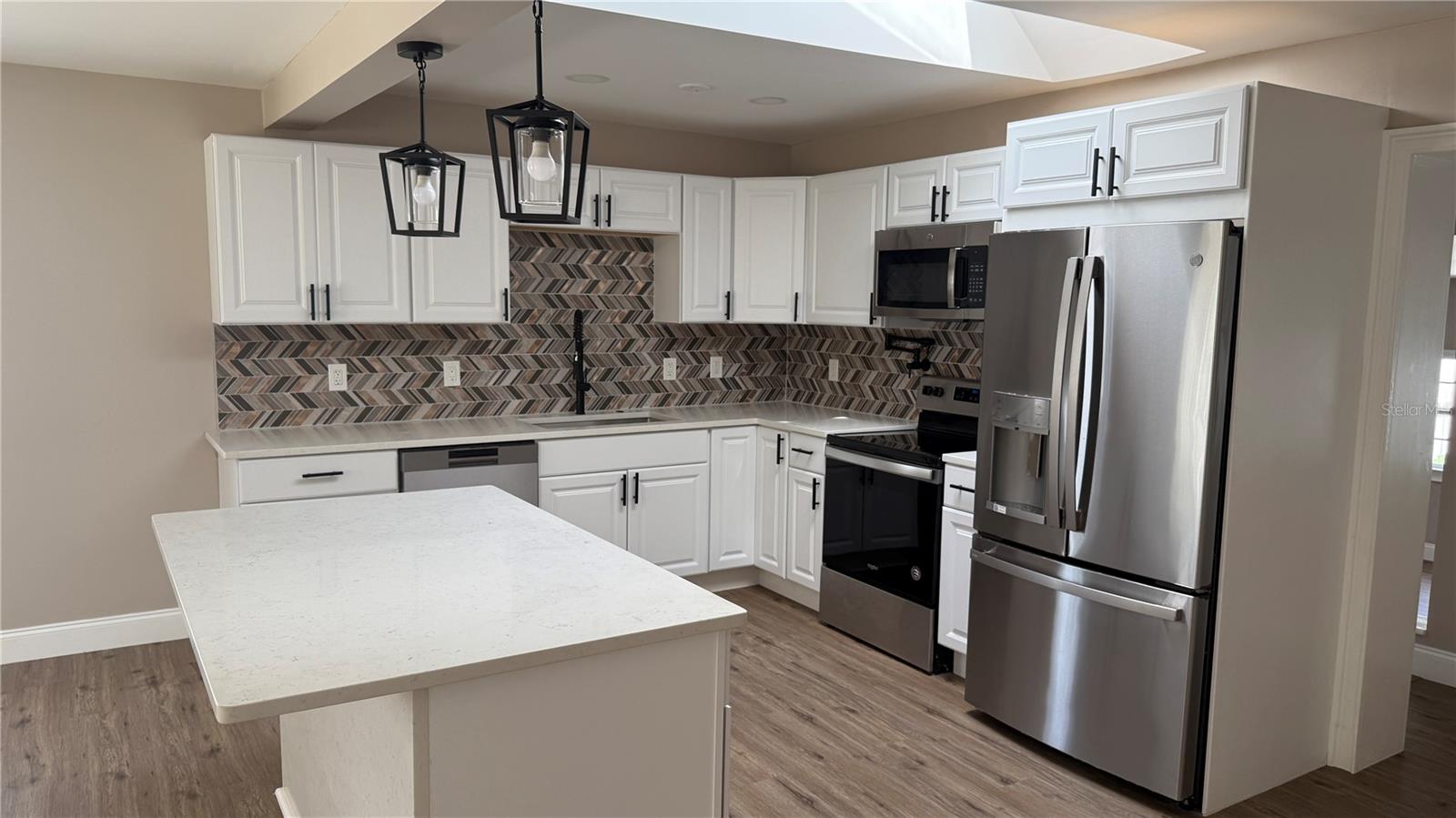 BEL MAR REV UNIT 6 - Residential Lease