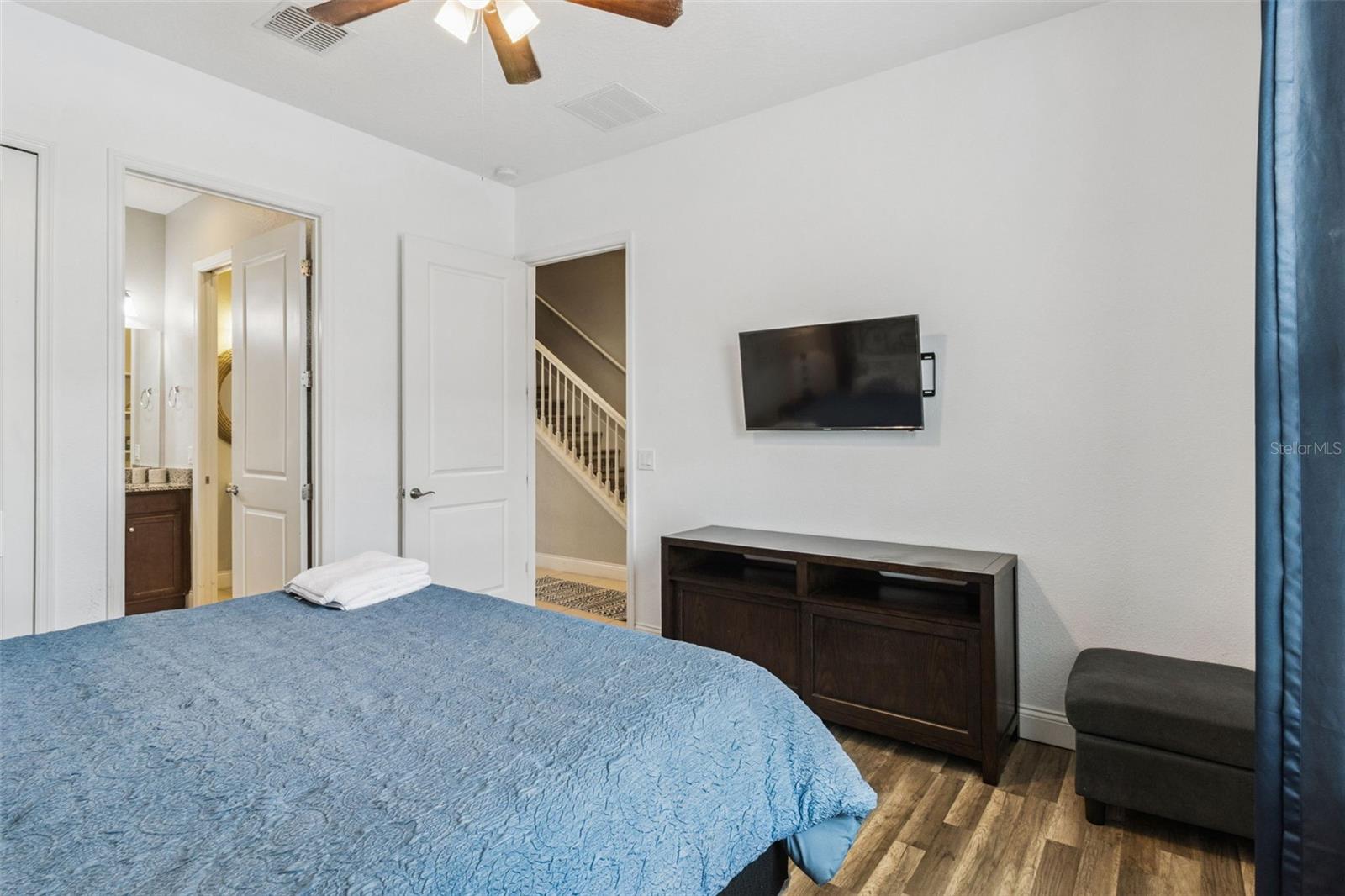 FESTIVAL PH 1 - Residential Lease