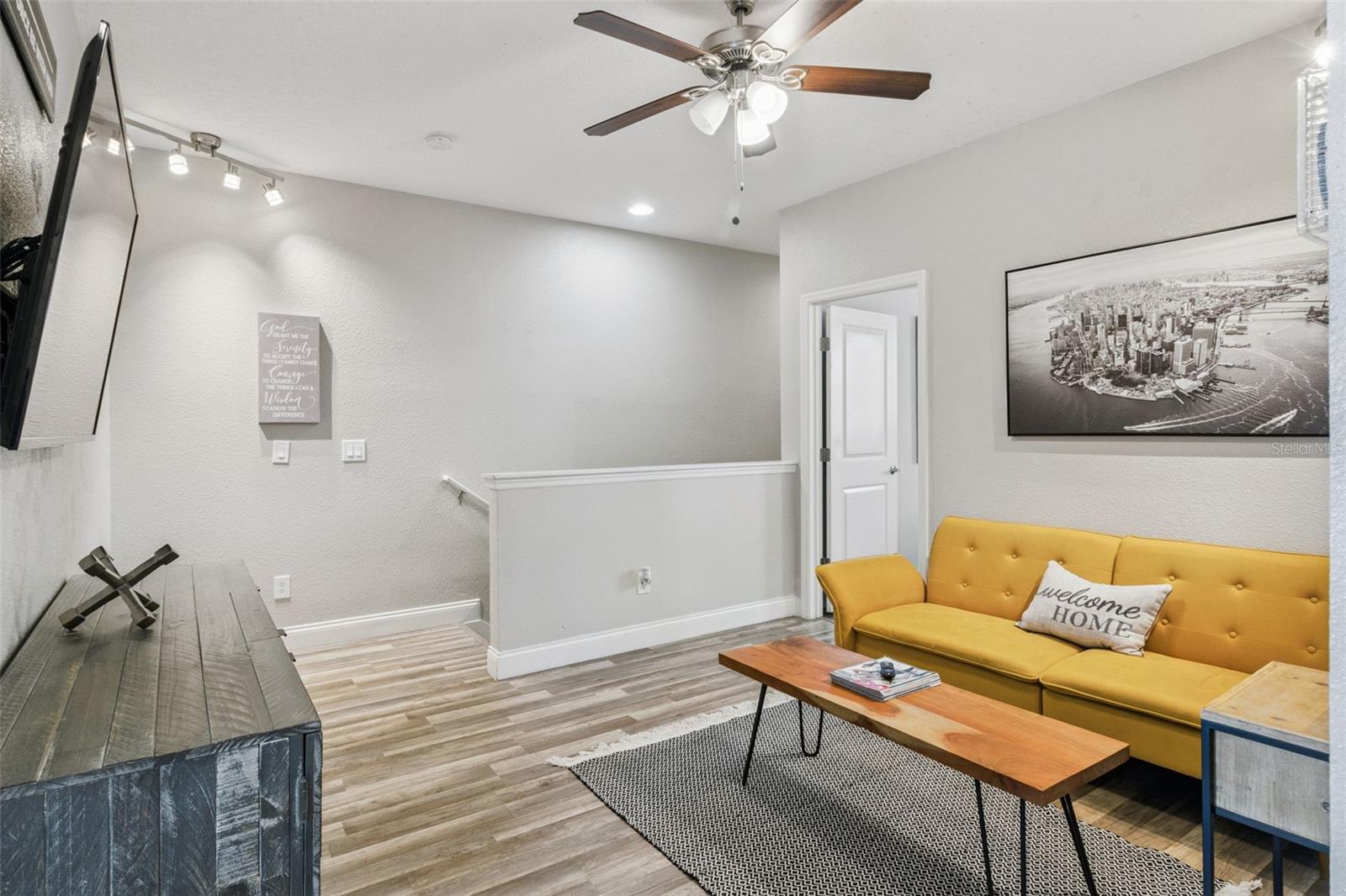 FESTIVAL PH 1 - Residential Lease