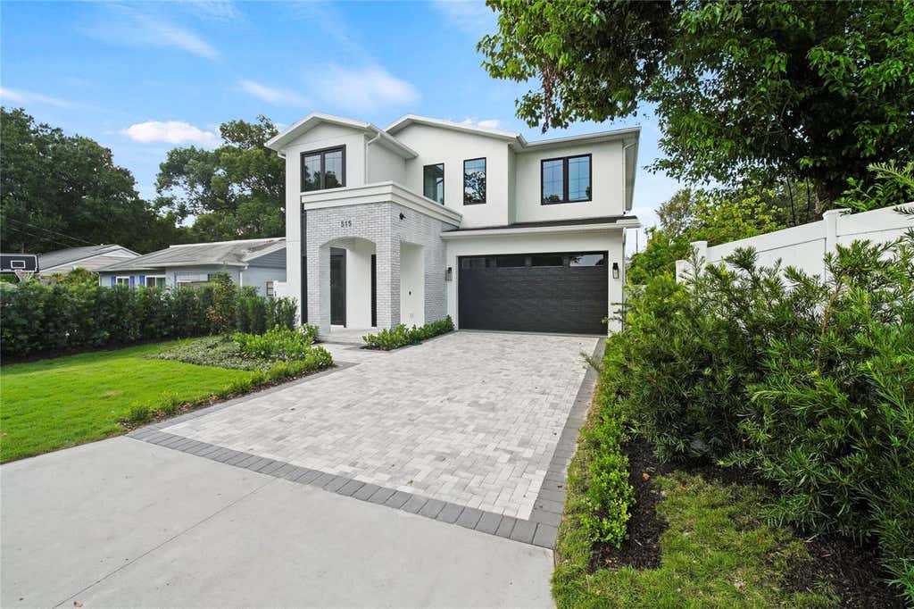 Photo of 515 W Winter Park Street, Orlando, FL 32804 (MLS # O6435358)