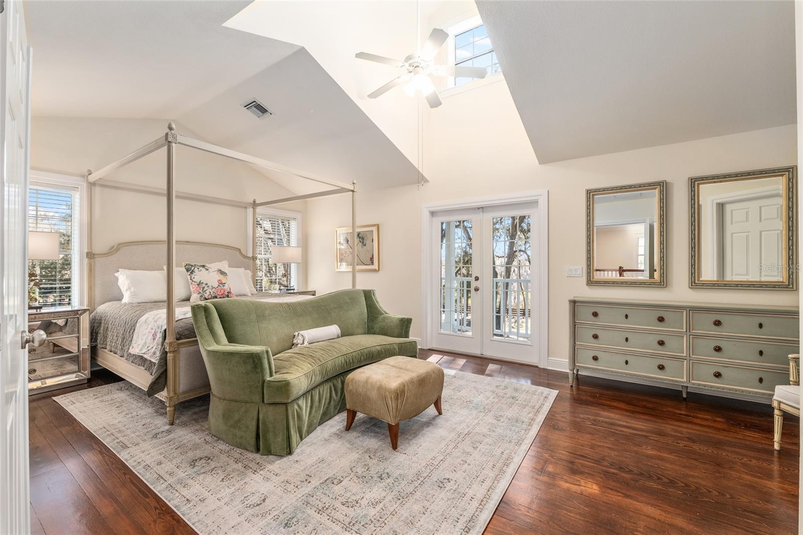 MEADOW WOOD FARMS UN 01 - Residential