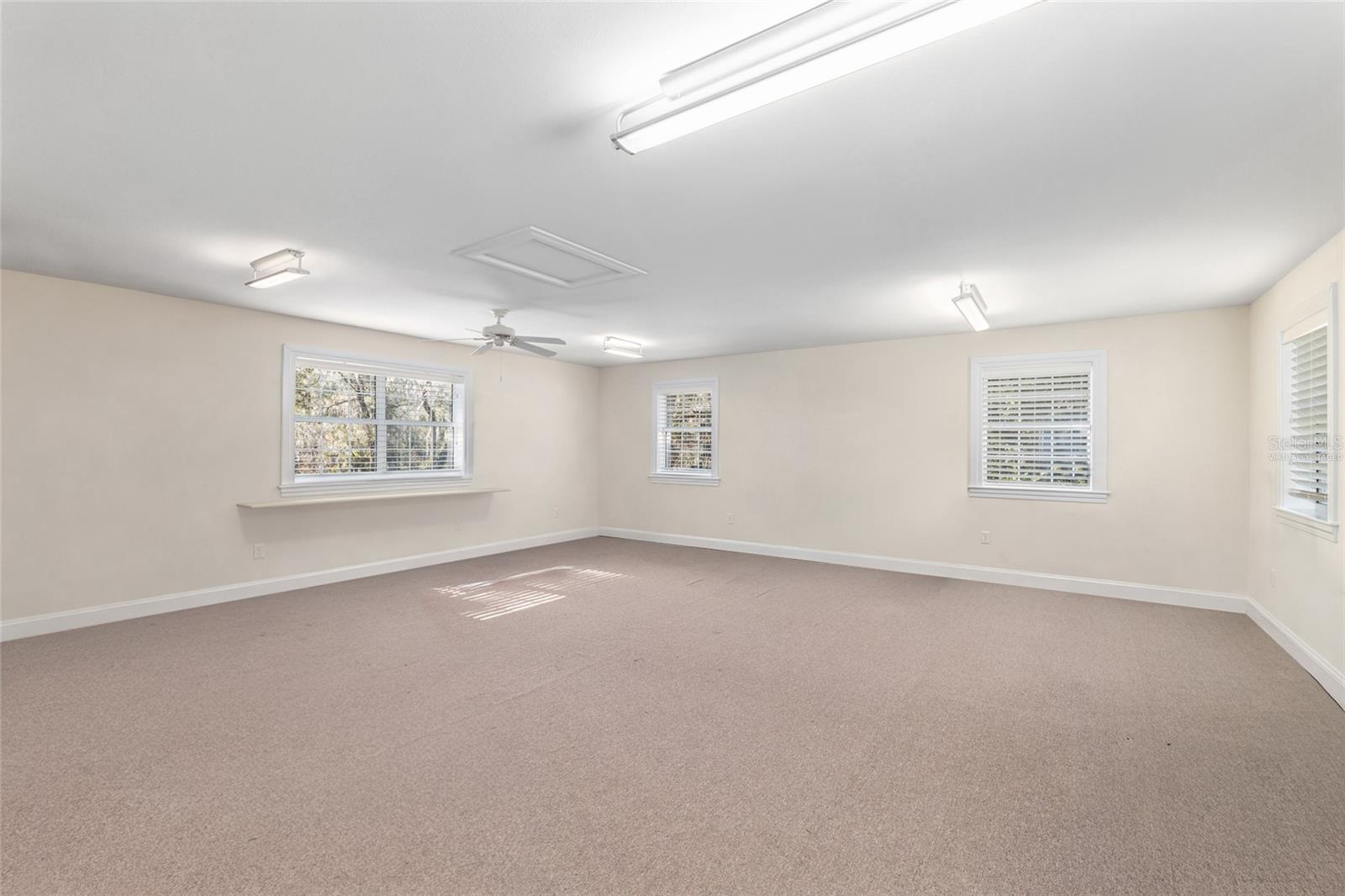 MEADOW WOOD FARMS UN 01 - Residential