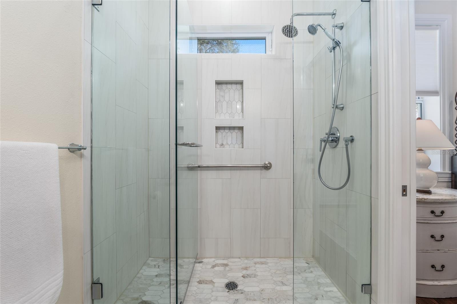 MEADOW WOOD FARMS UN 01 - Residential