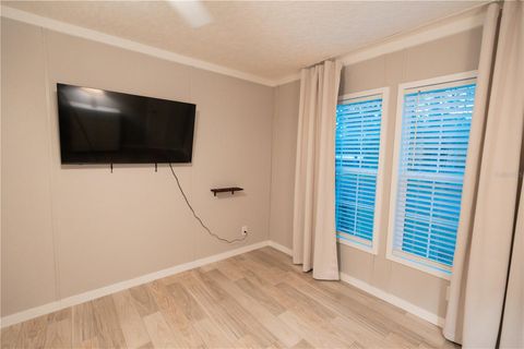 Tiny photo for 7670 NE 97th Court, Bronson, FL 32621 (MLS # S5143545)