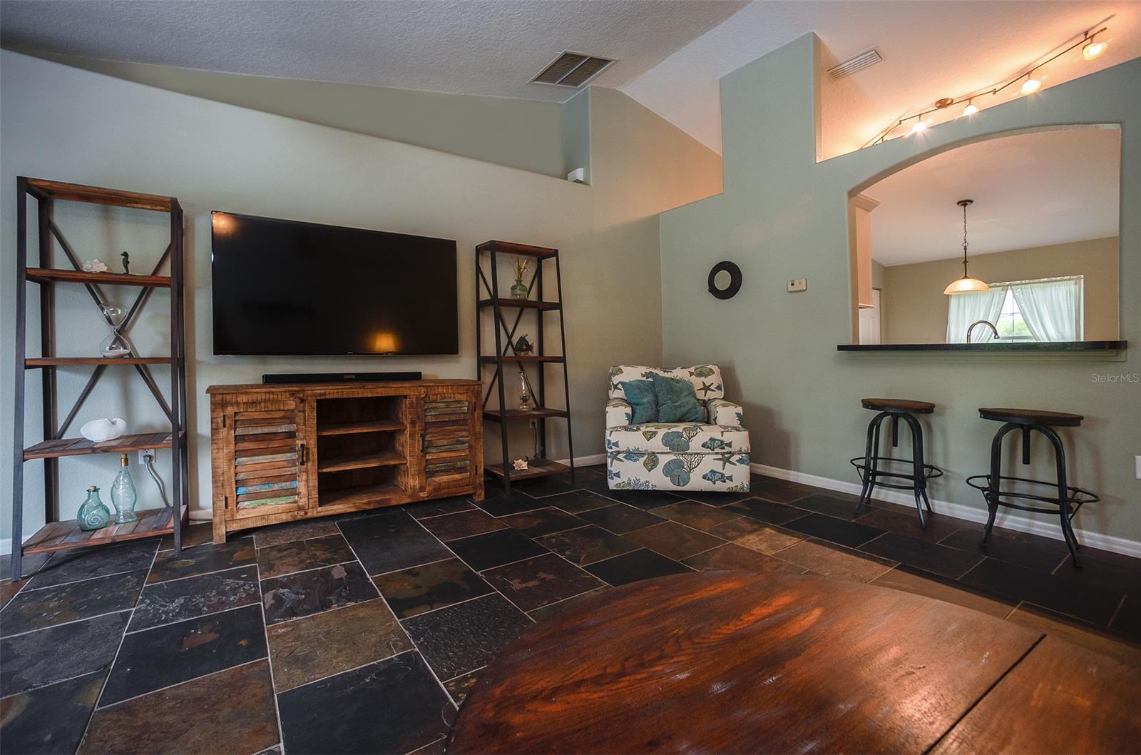 Florida Shores 01 - Residential