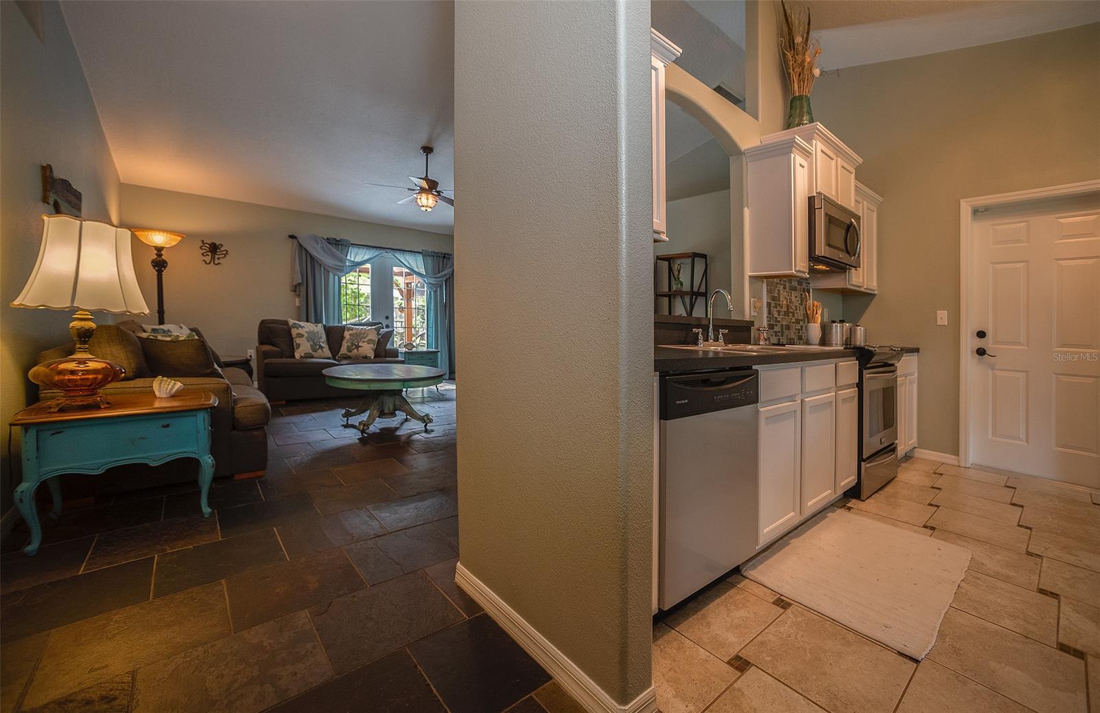 Florida Shores 01 - Residential